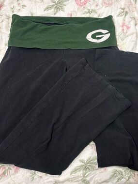 Packers Fold Over